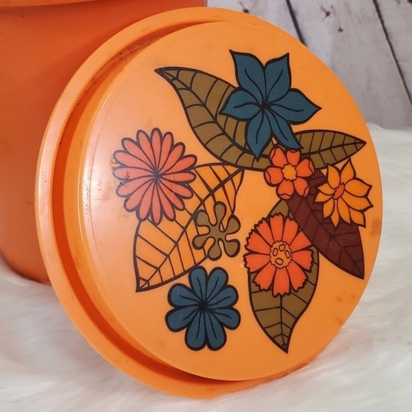 Vintage 70s Rubbermaid Plastic Groovy Flower Floral Cottagecore Orange Canister - Picture 7 of 14